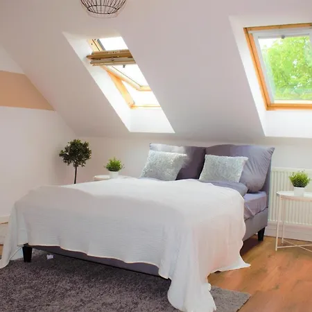Fullhouse - - M45 Cappuccino - 3 Beds - Smarttv - Nespresso *