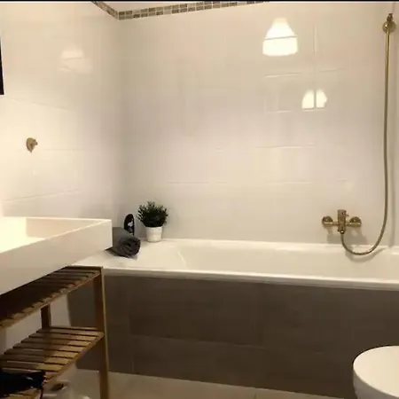 Fullhouse - - M45 Cappuccino - 3 Beds - Smarttv - Nespresso شقة شيمنيتز