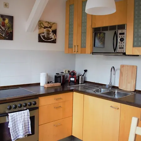 Fullhouse - - M45 Cappuccino - 3 Beds - Smarttv - Nespresso شقة *